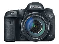Canon Câmera digital SLR EOS 7D Mark II com kit adaptador Wi-Fi de lente EF-S 18-135 mm IS USM