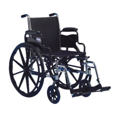 Invacare Cadeira de rodas Tracer SX5 (22 pol. x 16 pol. com braços basculantes no comprimento da mesa)