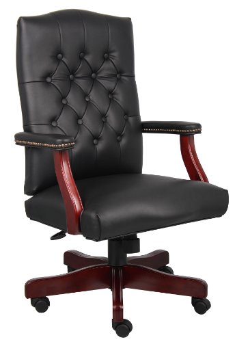 Boss Office Products Cadeira executiva clássica Caressoft com acabamento em mogno